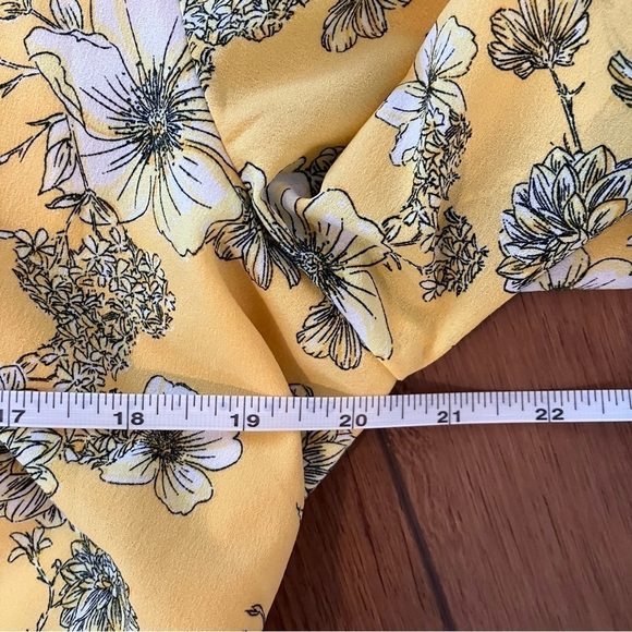 Torrid Faux Wrap Yellow Floral Dress (Size 10) - Picture 10 of 12